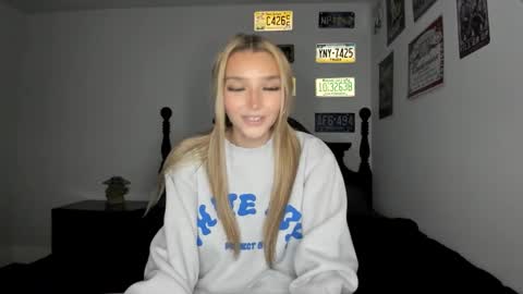 Livvy online show from March 2026 04:51:01 AM