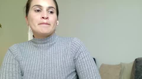 liz online show from November 2025 06:12:01 PM