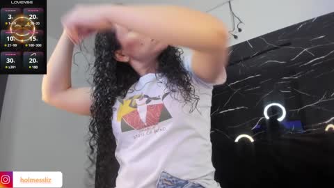 Liz  online show from January 2025 12:42:01 PM