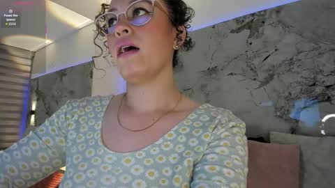 Liz  online show from February 2026 10:36:01 AM