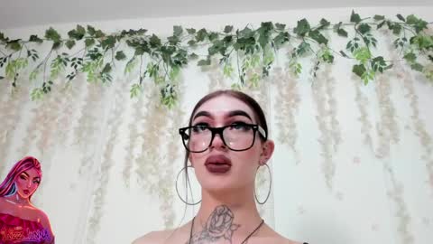Snapshot of liz_lunaa chatting on June 2026 04:03:02 AM Liz Luna online show from June 2026 04:03:02 AM