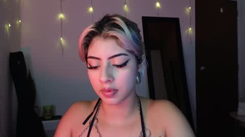 Lizeth online show from February 2025 05:53:02 AM