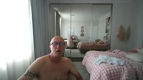 lizard33skinny online show from March 2025 06:06:02 AM