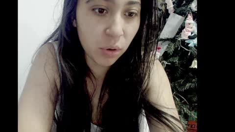 lizz1305 online show from December 2024 03:17:01 PM