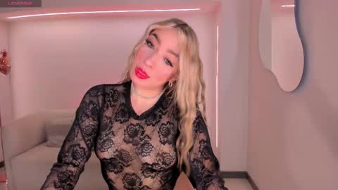 Lizz online show from September 2025 03:28:02 AM