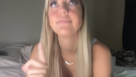 lizzy2bizzy online show from June 2026 07:37:01 PM