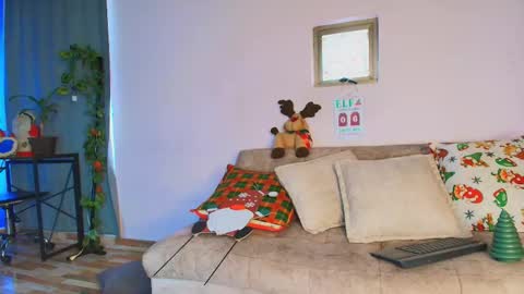 lizzy_kane online show from December 2025 08:27:01 PM