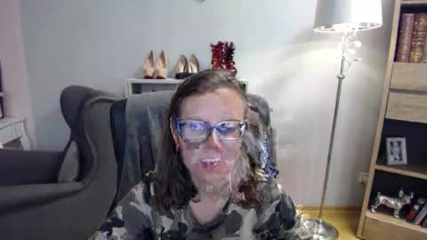 Lizzy online show from October 2025 04:54:01 AM