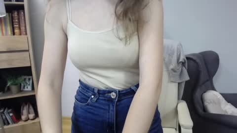 Snapshot of lizzy_sparkle chatting on May 2026 05:03:01 AM Lizzy online show from May 2026 05:03:01 AM