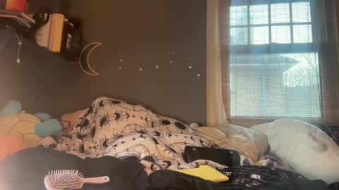 lizzybunny online show from March 2025 05:05:01 PM