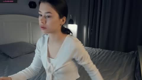 Snapshot of llkadream chatting on March 2025 06:27:01 AM Arina online show from March 2025 06:27:01 AM