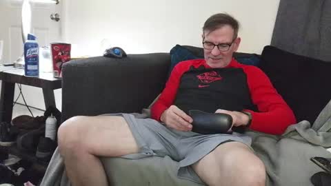Snapshot of lngdickdaddy chatting on April 2026 07:13:02 AM LongDick Daddy online show from April 2026 07:13:02 AM