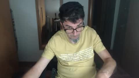 lobosolitario73 online show from September 2025 11:51:01 PM