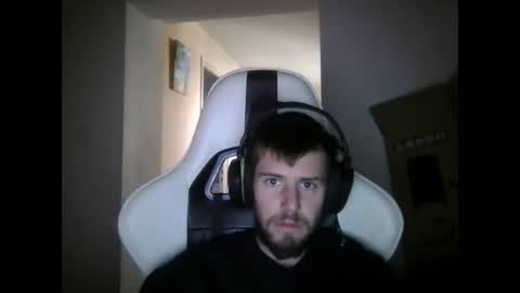 Snapshot of lobotomy54 chatting on October 2025 10:22:02 AM lobo online show from October 2025 10:22:02 AM