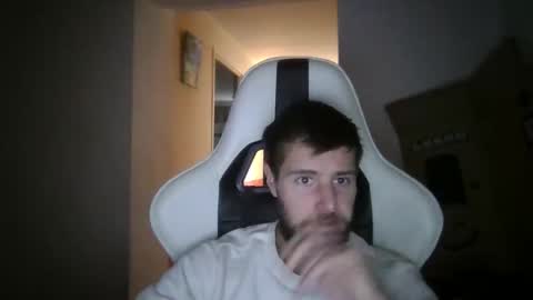 Snapshot of lobotomy54 chatting on October 2025 12:05:01 PM lobo online show from October 2025 12:05:01 PM