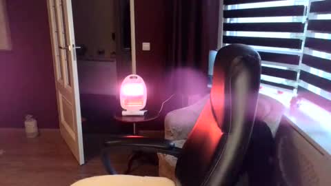 Loebet online show from November 2025 03:39:01 PM