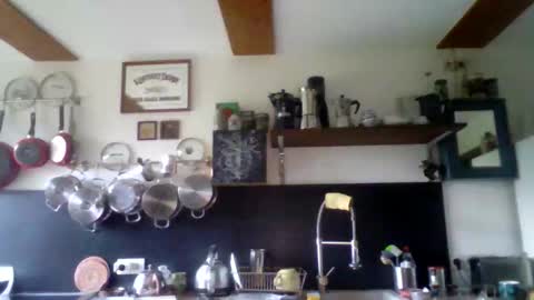 Snapshot of lof696969 chatting on May 2026 06:05:01 PM Floric Matthew online show from May 2026 06:05:01 PM