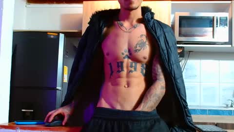 Logan online show from November 2025 01:16:01 AM