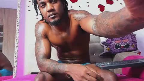 LOGAN DRAKE online show from July 2026 11:33:01 PM