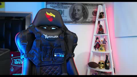 logan_hugh8 online show from December 2024 09:46:01 AM