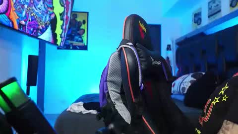 logan_hugh8 online show from February 2026 02:50:02 AM