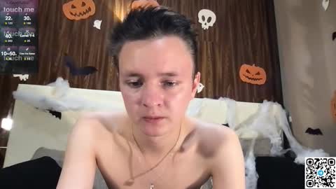 Snapshot of logan_mett chatting on November 2025 04:09:02 PM Logan online show from November 2025 04:09:02 PM