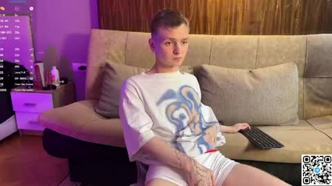 Snapshot of logan_mett chatting on May 2026 03:42:01 PM Logan online show from May 2026 03:42:01 PM