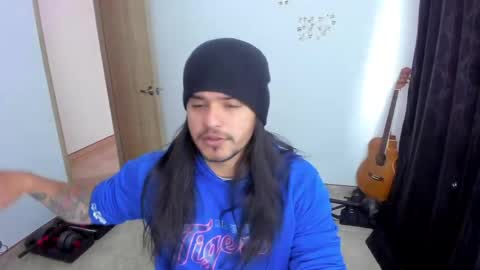 Snapshot of loganhot22 chatting on April 2026 11:52:02 AM Logan online show from April 2026 11:52:02 AM