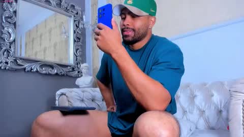 U can call me Logan online show from October 2025 03:20:01 AM