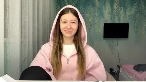 Snapshot of loisecromack chatting on March 2026 01:14:02 PM Kate online show from March 2026 01:14:02 PM