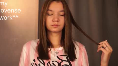 Elza online show from October 2025 07:09:02 PM