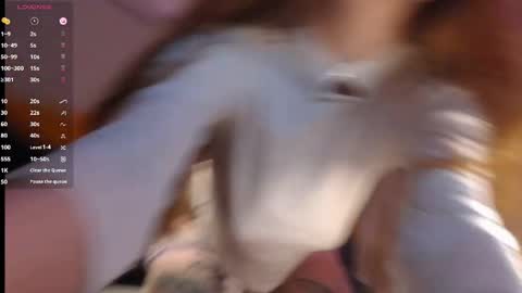 Lola online show from April 2026 09:45:01 PM