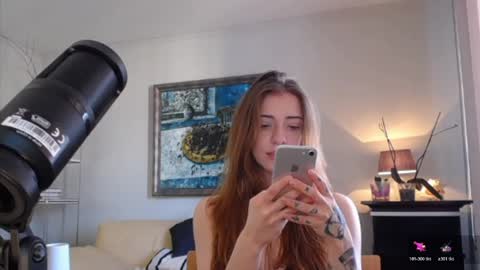 Snapshot of lola_dinky chatting on May 2026 01:19:01 PM Lola online show from May 2026 01:19:01 PM