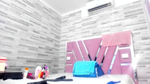 Lola online show from March 2025 11:27:01 AM