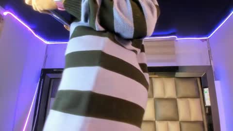 Snapshot of lola_js chatting on April 2026 04:54:02 AM lola_js online show from April 2026 04:54:02 AM