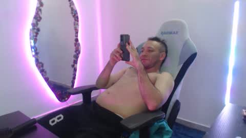 Lola online show from March 2026 06:24:02 PM