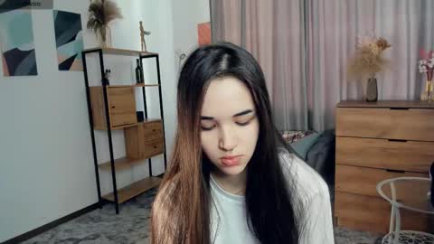 Snapshot of lola_weis chatting on February 2026 09:34:01 AM Melina online show from February 2026 09:34:01 AM