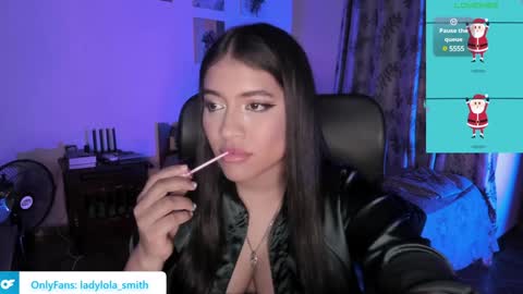 lolaasmith_21 online show from December 2024 11:28:02 PM