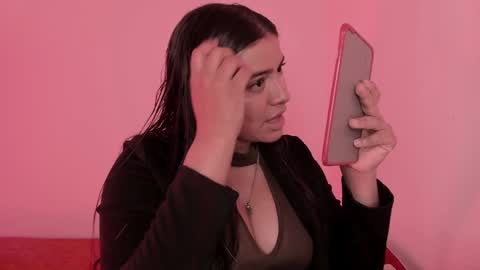 lolaasmith_21 online show from February 2025 07:05:02 PM