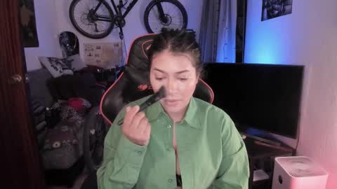 lolaasmith_21 online show from March 2026 08:24:01 PM