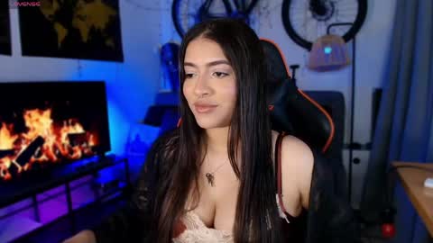 Snapshot of lolaasmith_21 chatting on May 2026 02:55:02 PM lolaasmith_21 online show from May 2026 02:55:02 PM