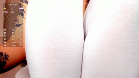  Lola Berry  online show from February 2025 09:58:01 AM