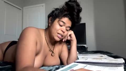 lolafoxlive online show from November 2025 06:13:01 AM