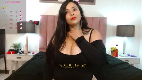 Snapshot of lolagolden1 chatting on October 2025 11:11:01 AM lolagolden1 online show from October 2025 11:11:01 AM