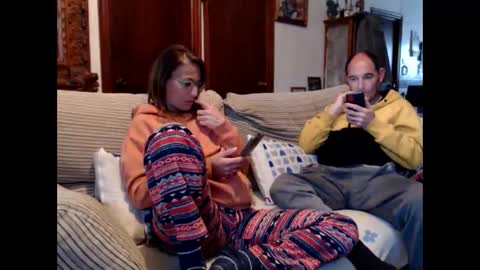 LOLA HUESO y ERIC online show from January 2025 04:52:02 PM