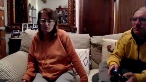 LOLA HUESO y ERIC online show from February 2025 07:22:02 PM