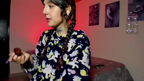 Lola online show from November 2025 12:32:02 AM