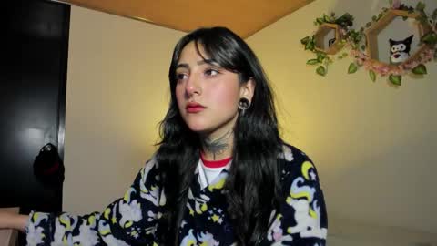 Lola online show from February 2026 06:22:01 AM