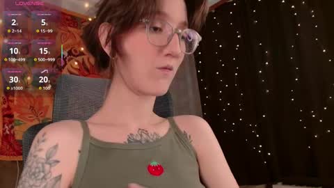 Snapshot of lolami_ chatting on June 2026 07:25:02 AM lolami_ online show from June 2026 07:25:02 AM