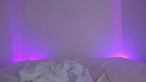 Lola online show from February 2025 02:03:01 AM